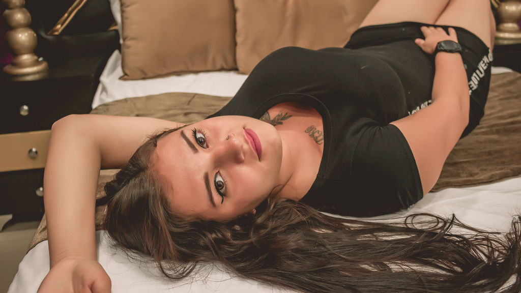  online at GirlsOfJasmin