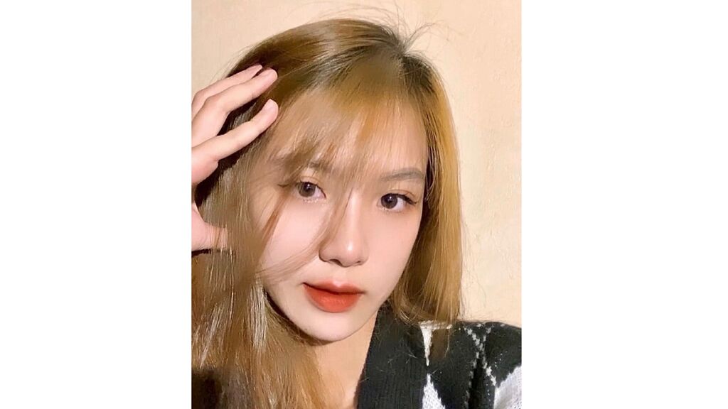  online at GirlsOfJasmin