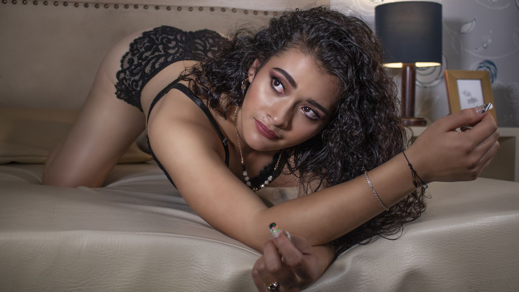  online at GirlsOfJasmin