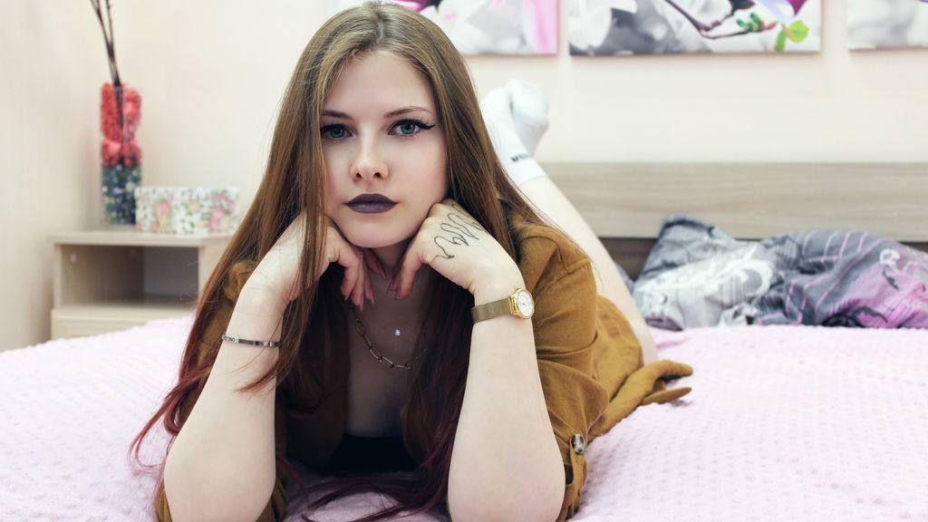 KiraCurtis online on GirlsOfJasmin