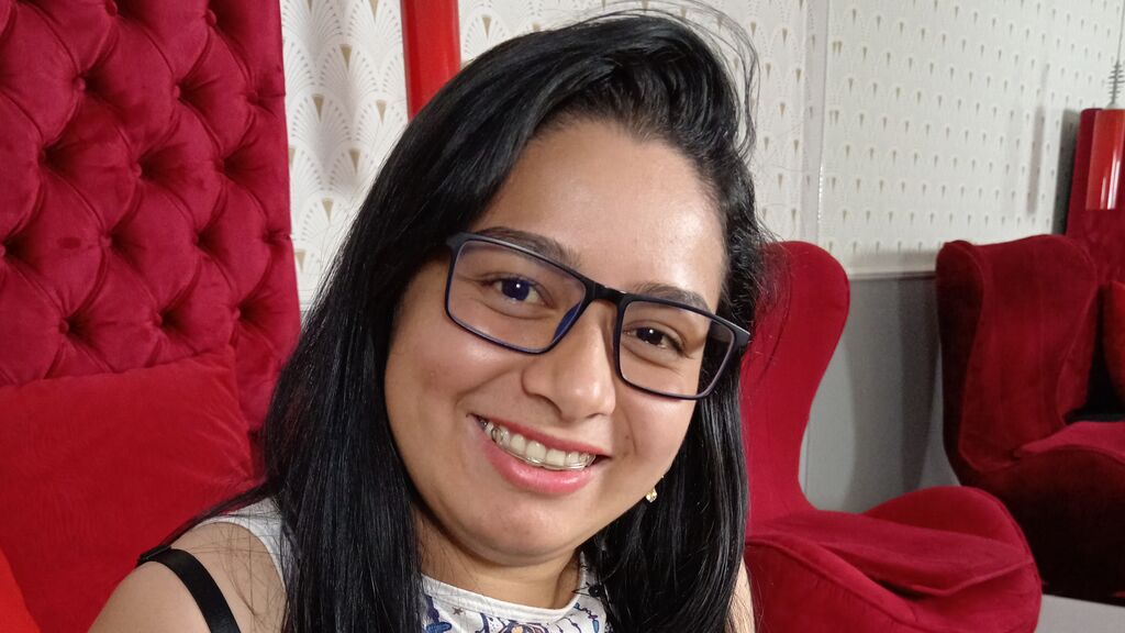  online at GirlsOfJasmin